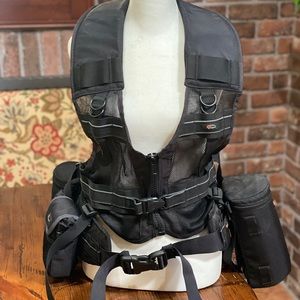 Lowepro camera vest with lens pockets (removable)